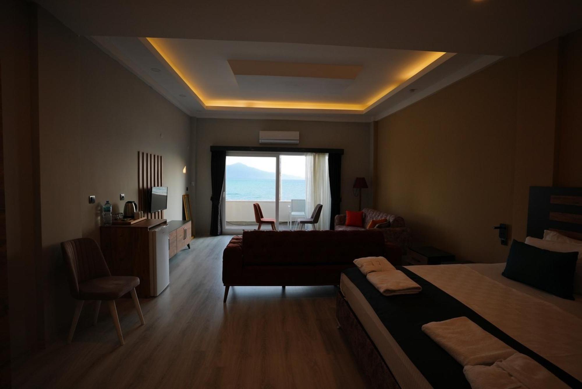 Villa Sevilla Kusadası Exterior foto