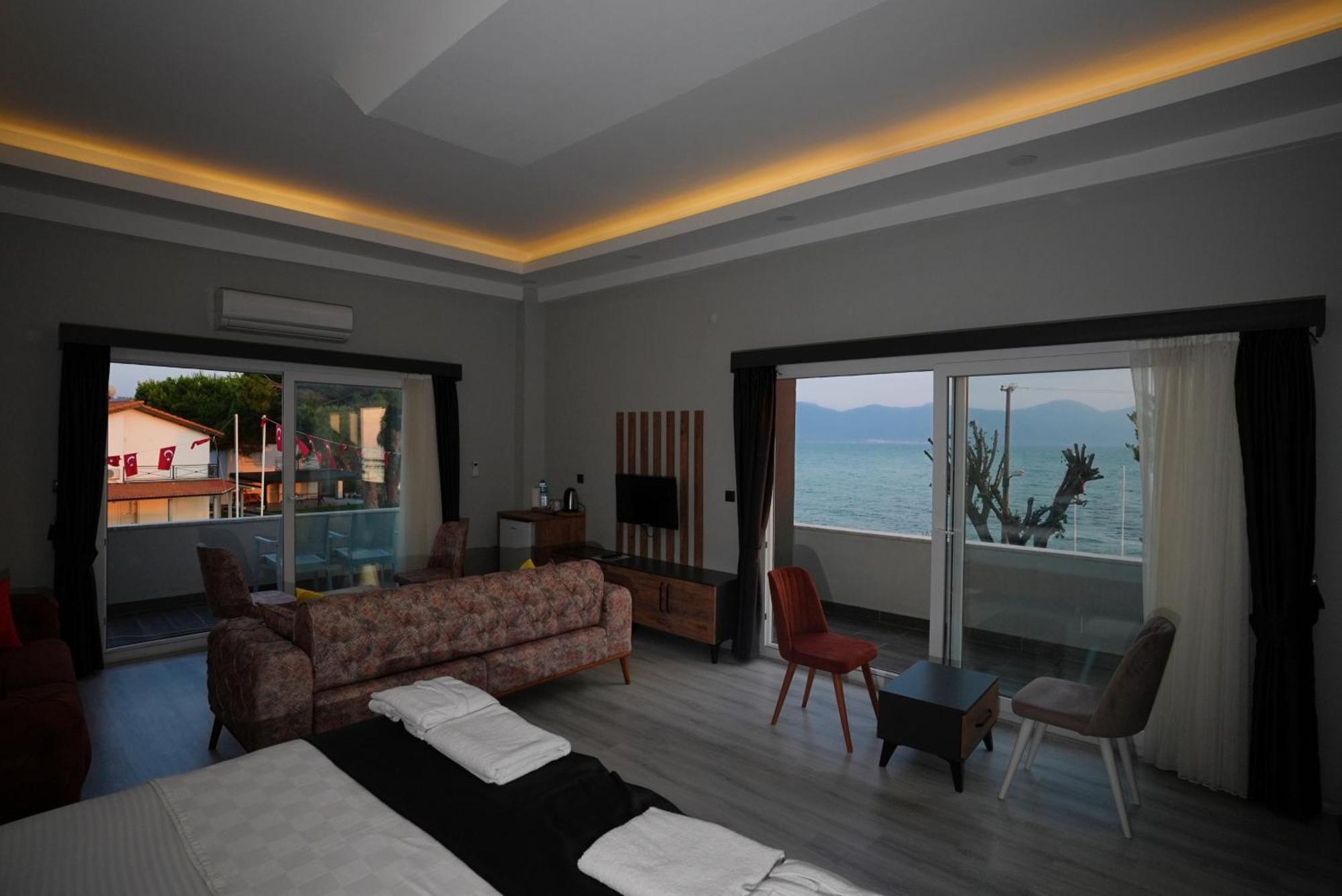 Villa Sevilla Kusadası Exterior foto
