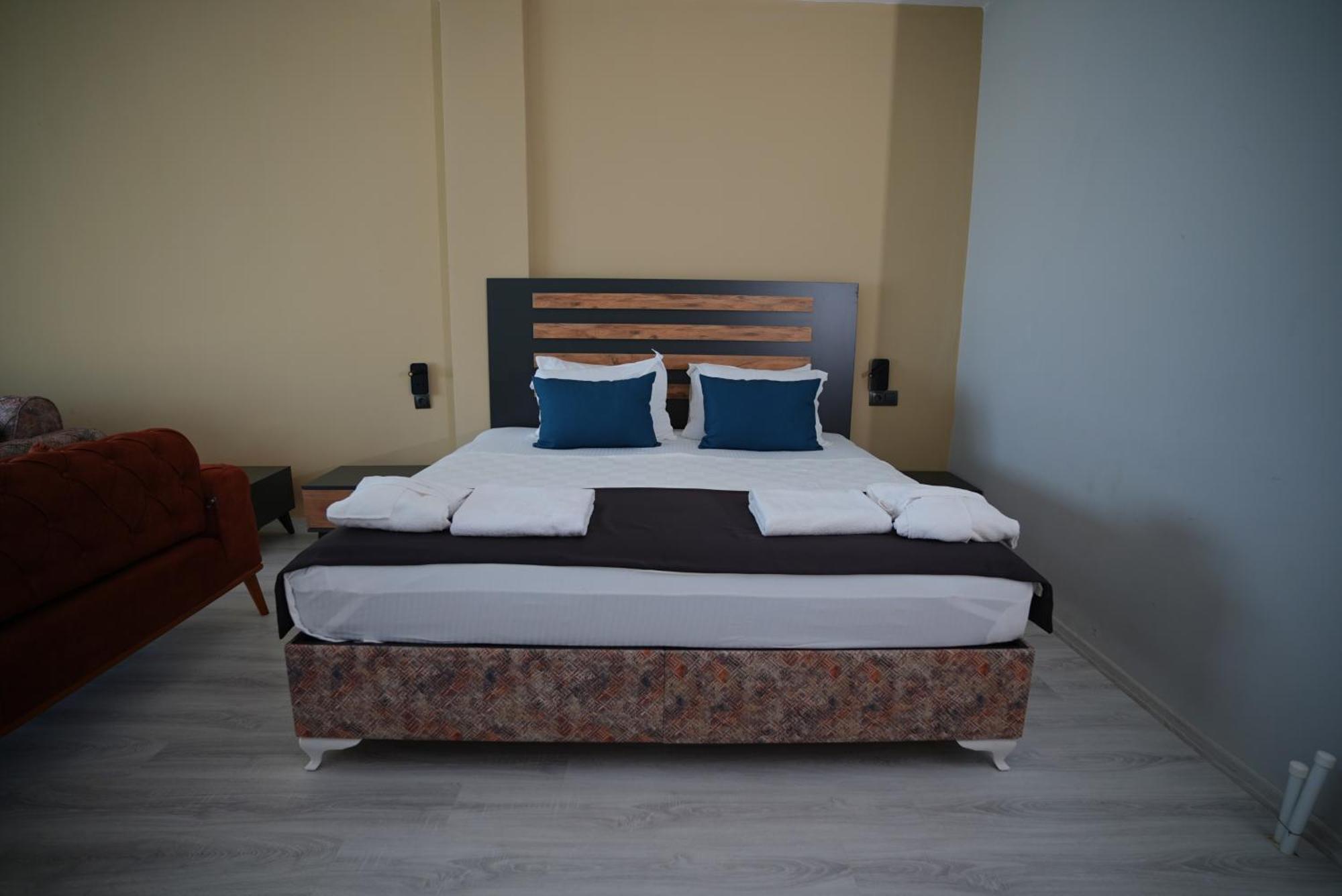 Villa Sevilla Kusadası Exterior foto