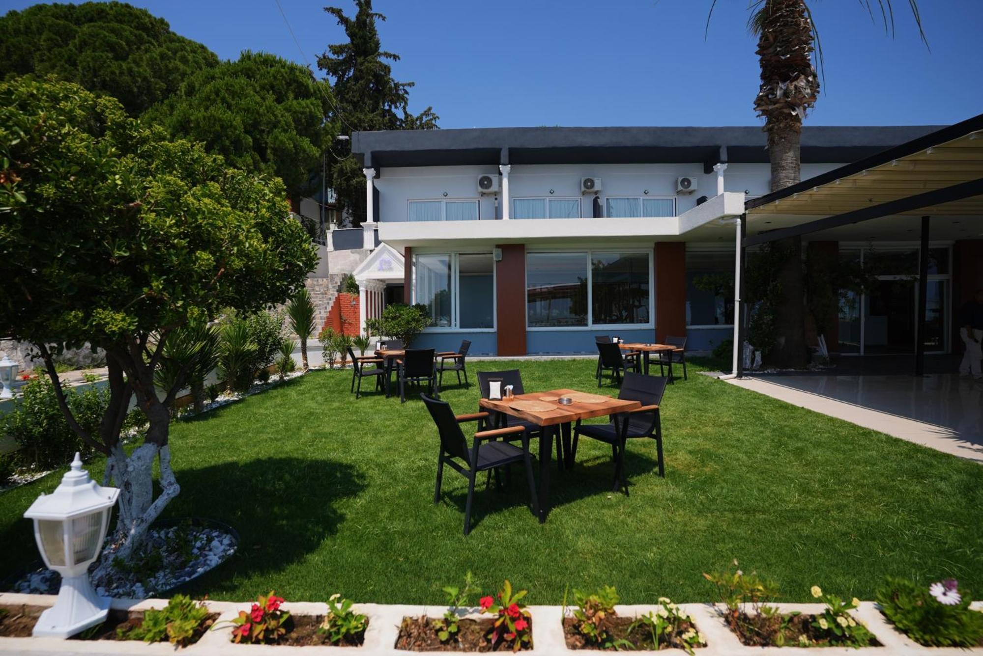 Villa Sevilla Kusadası Exterior foto